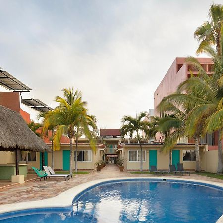 Bungalows Las Arenas San Patricio Melaque Dış mekan fotoğraf