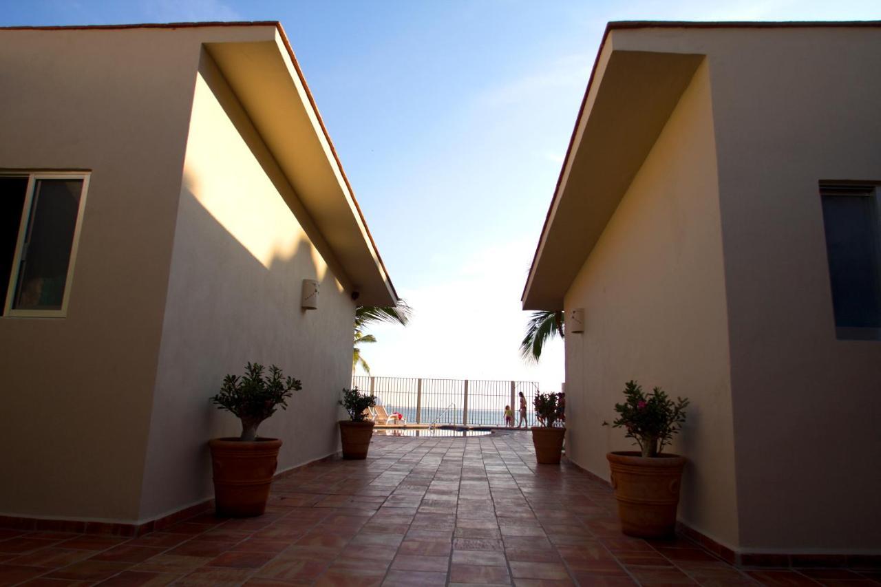 Bungalows Las Arenas San Patricio Melaque Dış mekan fotoğraf