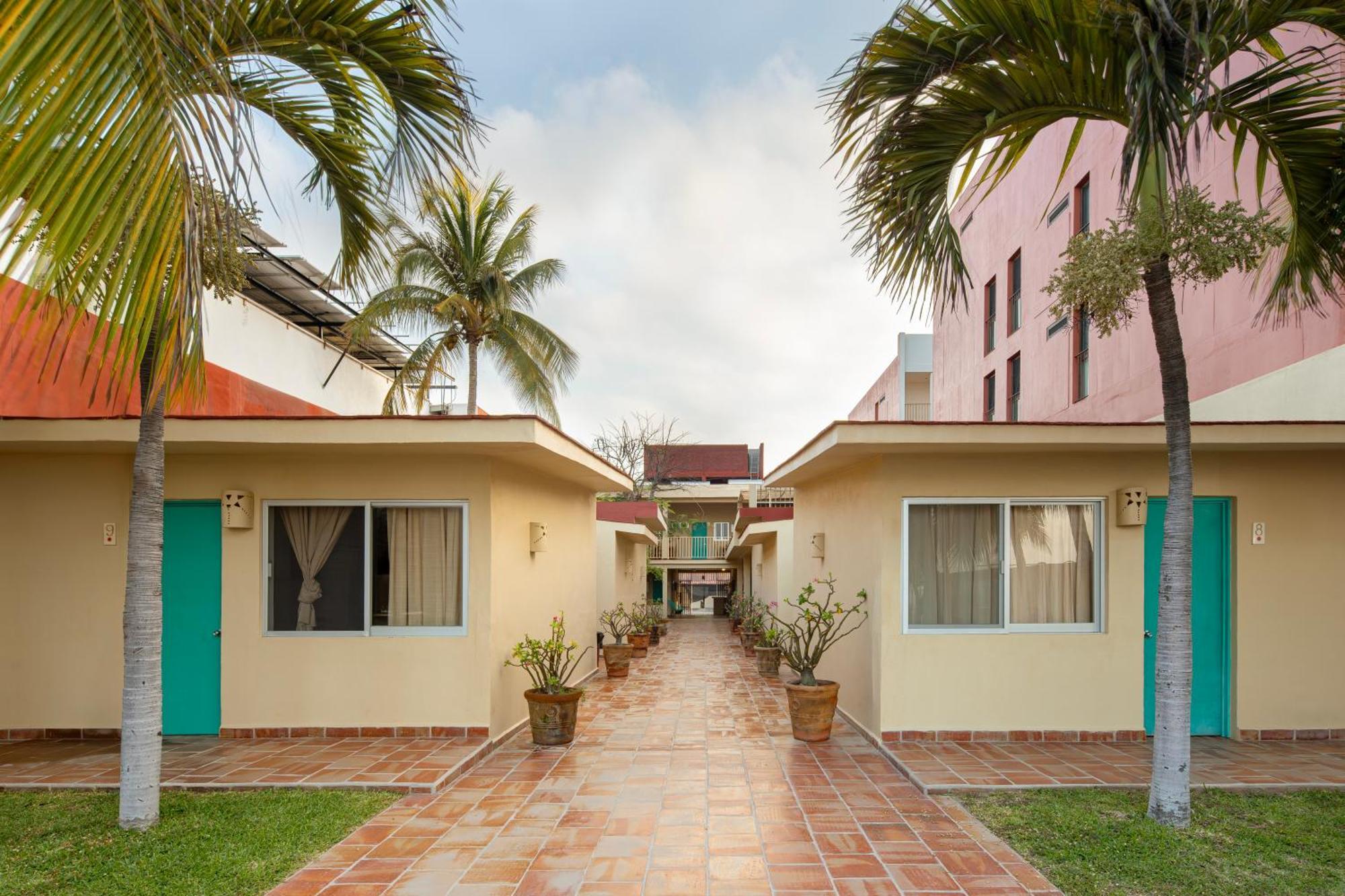 Bungalows Las Arenas San Patricio Melaque Dış mekan fotoğraf
